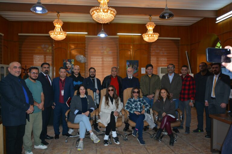 السيد محافظ بغداد يلتقي عددا من الفنانين العرب