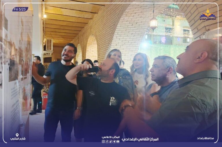 وفد سياحي لبناني يزور المركز الثقافي البغدادي ويعبّر عن إعجابه بالحراك الثقافي في بغداد