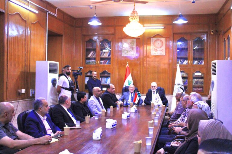 بحضور محافظ بغداد … رئيس وامناء بيت الحكمة في ضيافة المركز الثقافي البغدادي