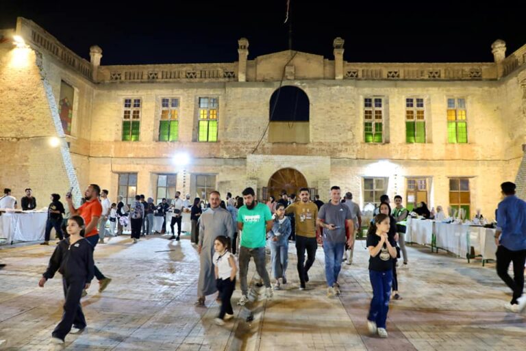 بازار خيري لدعم النساء في مبنى متصرفية بغداد القديمة