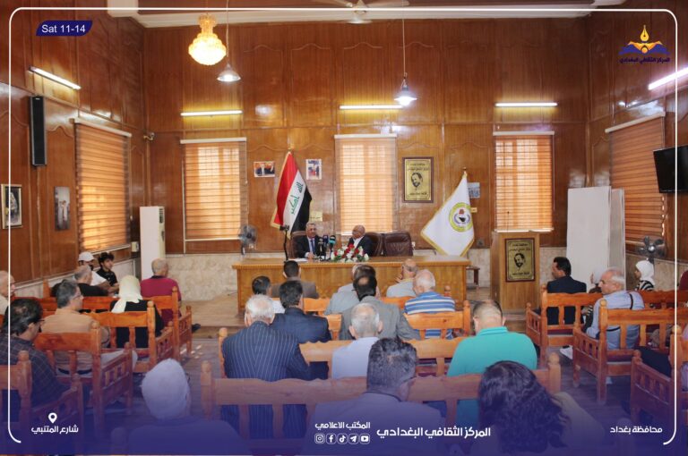 جلسة أدبية تجمع مبدعين وباحثين